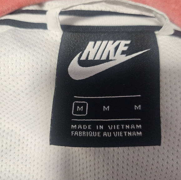 NIKE Kids Jacket - Picture 5 of 6